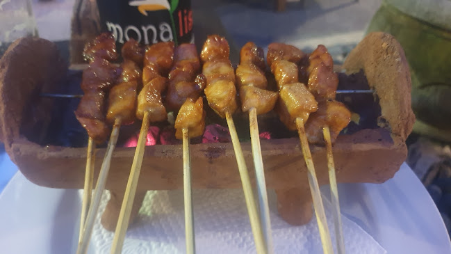 Monalisa Cafe - Gastronomi dan perhotelan