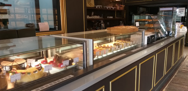 Sam's Pattiserie, Boulangerie, and Desserts