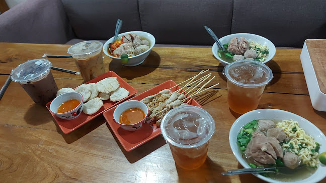 Comentarii opinii despre RINDANG COFFEE AND EATERY