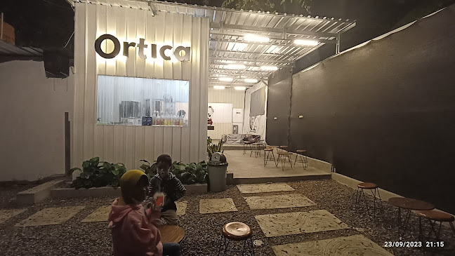 Lidah Wetan Gg. VII, Lidah Wetan, Kec. Lakarsantri, Surabaya, Jawa Timur 60213