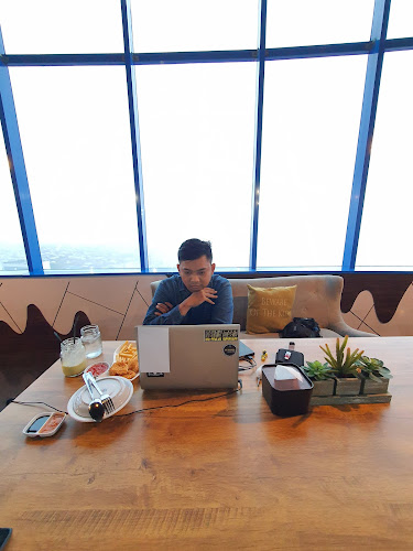 Top Pena Cafe & Resto - Kota Makassar