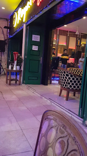 Royal Cafe and Resto