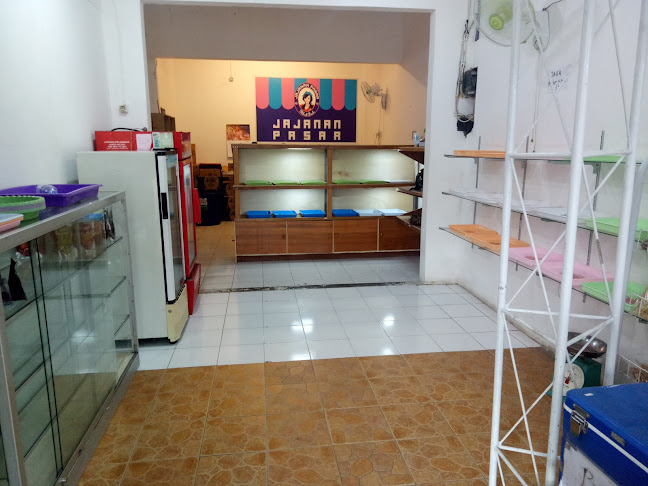 Jajanan Pasar Mbak Buch