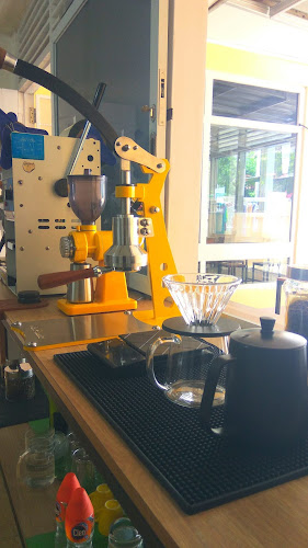 Opinii despre Kopirong Coffee Roaster în Kota Makassar - Gastronomi dan perhotelan