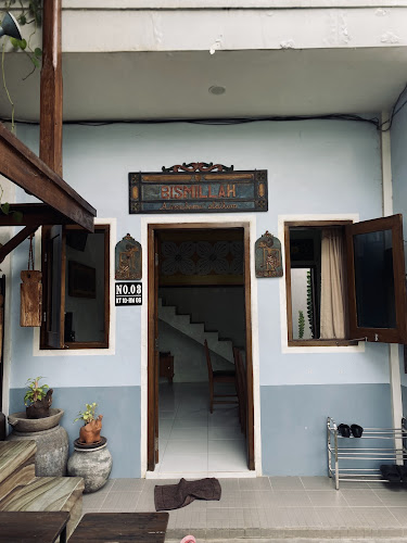 Jl. H.Sutan Hasan Halim Gg. 1 No.3, RT.10/RW.06, Sisir, Kec. Batu, Kota Batu, Jawa Timur 65315