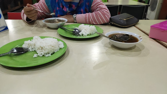 2P6W+VHC, Jl. Radial, 26 Ilir, Kec. Bukit Kecil, Kota Palembang, Sumatera Selatan 30127