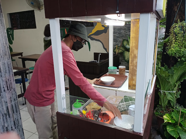 Mie Ayam Kukuruyuk - Kota Denpasar