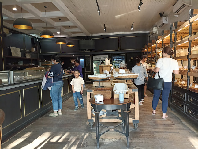 Sam's Pattiserie, Boulangerie, and Desserts - Kota Medan