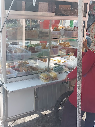 Toko Kue Basah “Bu Ida” - Gastronomi dan perhotelan