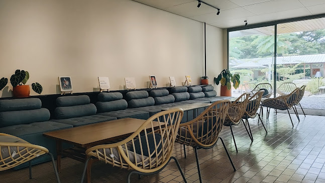 Jl. Gn. Putri No.1, Ciumbuleuit, Kec. Cidadap, Kota Bandung, Jawa Barat 40141