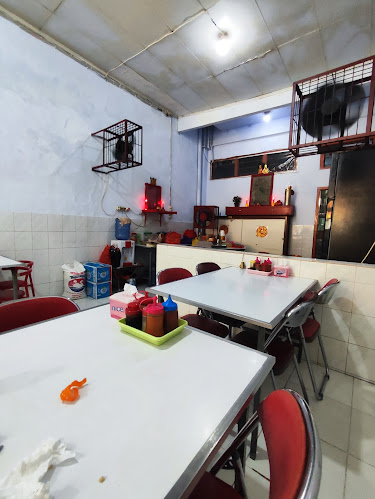 Opinii despre Kios Asyut în Kota Makassar - Gastronomi dan perhotelan