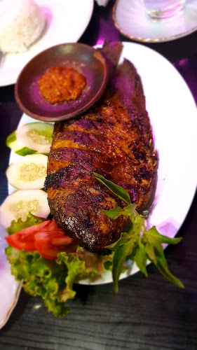 Ikan Segar Mundu Resto dan Kost - Gastronomi dan perhotelan