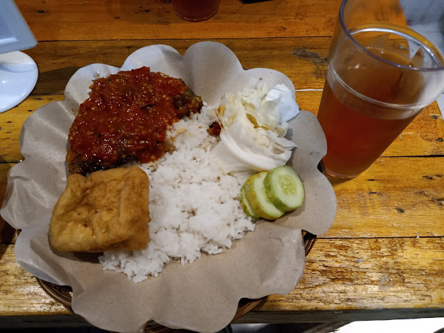 Comentarii opinii despre Ayam Tonk