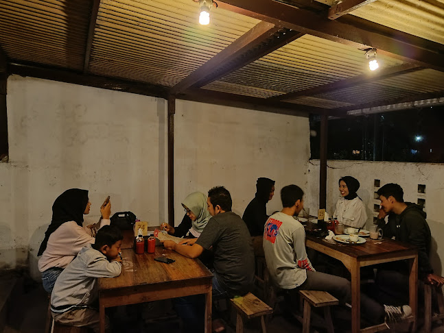Yoga, Jl. C. Simanjuntak Gk V, Terban, Kec. Gondokusuman, Kota Yogyakarta, Daerah Istimewa Yogyakarta 55223