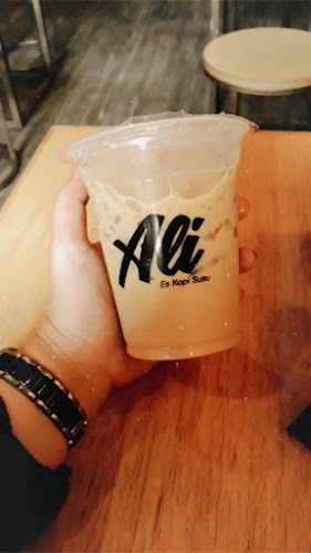 Luthier Coffee - Kota Palembang