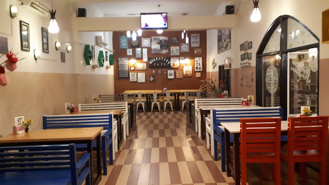 Hill&Tiff Coffee and Eatery - Gastronomi dan perhotelan