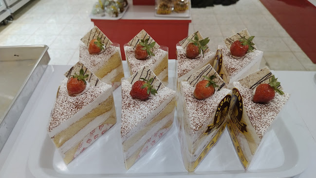 Opinii despre TOKO CAKE LOPANG SERANG în Kota Serang - Gastronomi dan perhotelan