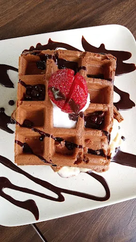 Opinii despre La Basil Koffie & Resto în Kota Bandung - Gastronomi dan perhotelan