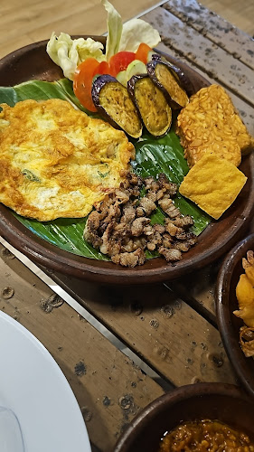 Penyetan cok The Park Sawangan - Gastronomi dan perhotelan