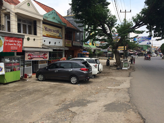 Rumah Makan Bengkel Perut - Gastronomi dan perhotelan