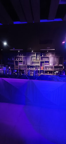 Opinii despre Luxe Bar & Lounge în Kota Jambi - Gastronomi dan perhotelan