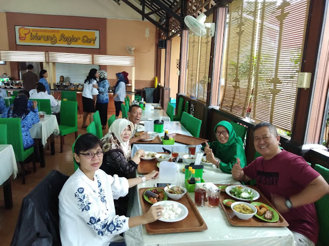 Warung Banjar Sari - Gastronomi dan perhotelan