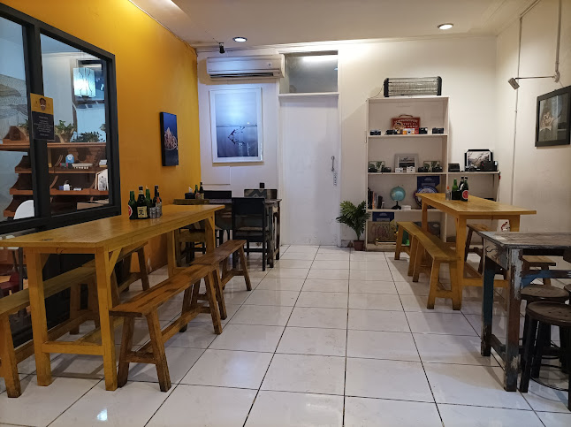 Warung Kopi Imah Babaturan 1 - Gastronomi dan perhotelan