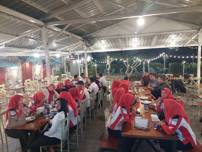 D’raz Coffeehouse & Restaurant - Gastronomi dan perhotelan