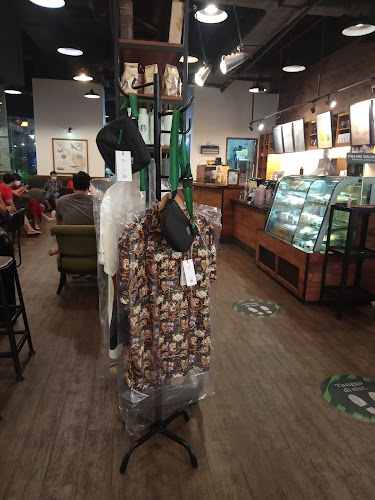 Cambridge City Square, Jl. S. Parman No.250, Petisah Hulu, Medan Petisah, Medan City, North Sumatra 20151