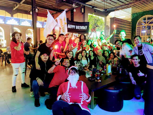 HOMEBASE kambang iwak - Gastronomi dan perhotelan