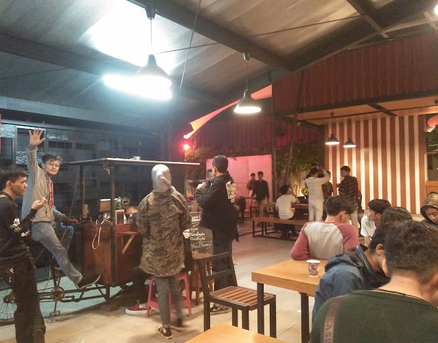 Jl. Cimulu No.03, Tawangsari, Kec. Tawang, Kab. Tasikmalaya, Jawa Barat 46112