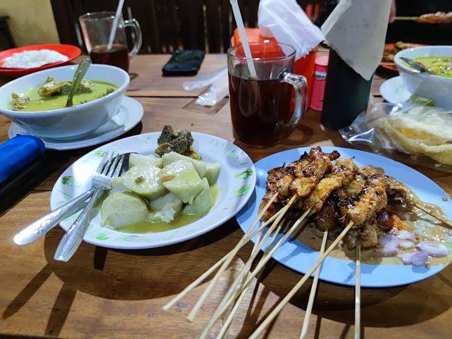 Jl. Dharmawangsa No.117, Kertajaya, Kec. Gubeng, Surabaya, Jawa Timur 60282