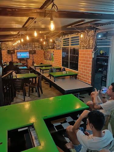 FOJI CAFE kopi & lunch