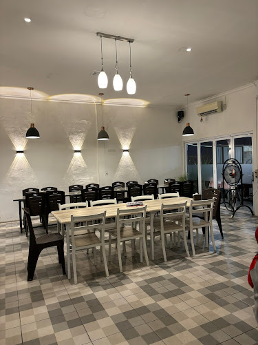 Opinii despre Warung Laut by Condong Square în Kota Singkawang - Gastronomi dan perhotelan