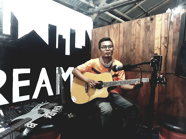 Opinii despre CAFE KEDAI în Kota Tangerang - Gastronomi dan perhotelan