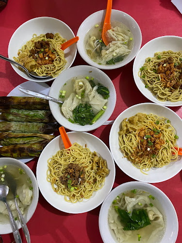 Comentarii opinii despre Mie Ayam Aloi