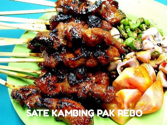 Opinii despre Warung Sate Solo Pak Rebo în Kota Depok - Gastronomi dan perhotelan
