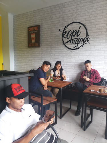 Comentarii opinii despre Kopi Ngopi "Cafe, Business And Relax"