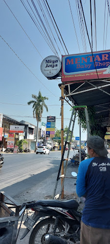 Miya Jaya Pusat Oleh Oleh Aneka Camilan