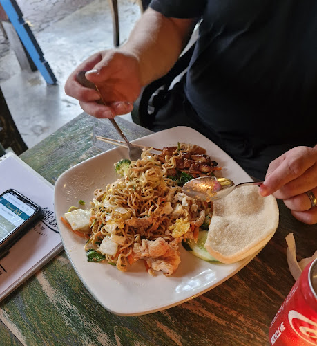 Comentarii opinii despre Warung Little Bird