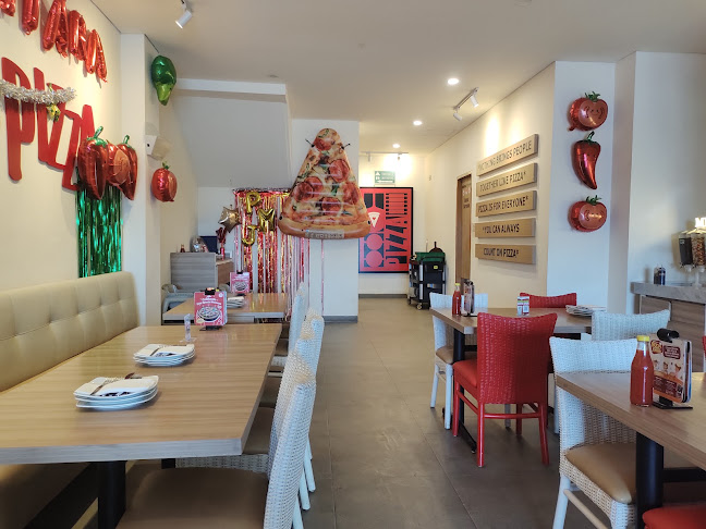 Opinii despre Pizza Hut Restoran în Kota Balikpapan - Gastronomi dan perhotelan