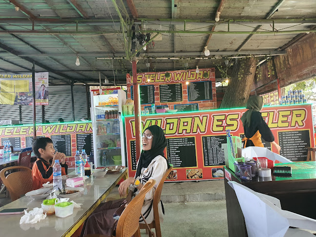 Es Teler Wildan Koni - Gastronomi dan perhotelan