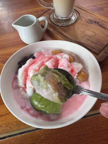 Opinii despre MAMA Toko Kue dan Es Krim în Kota Makassar - Gastronomi dan perhotelan