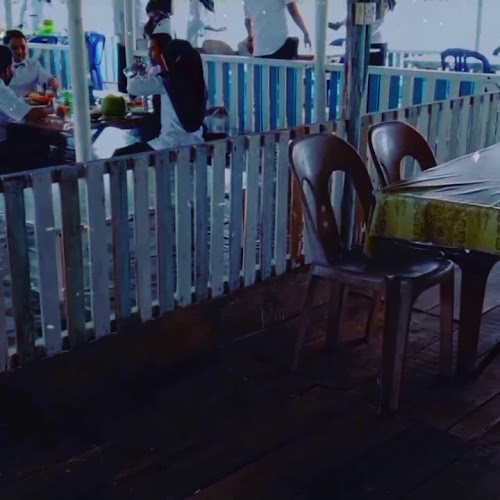 Opinii despre Rumah Makan Awang Sungai în Kota Tanjung Pinang - Gastronomi dan perhotelan