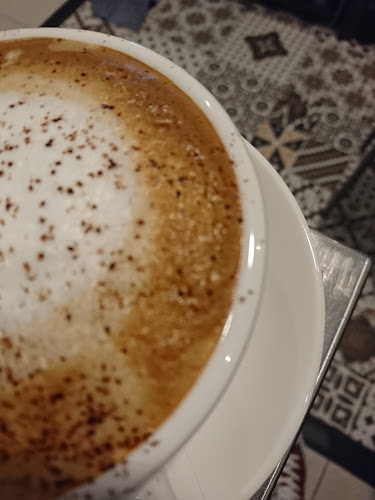 Comentarii opinii despre La Basil Koffie & Resto