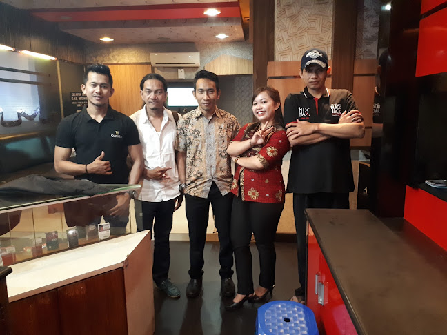 Opinii despre Planet Hollywood în Kota Pontianak - Gastronomi dan perhotelan