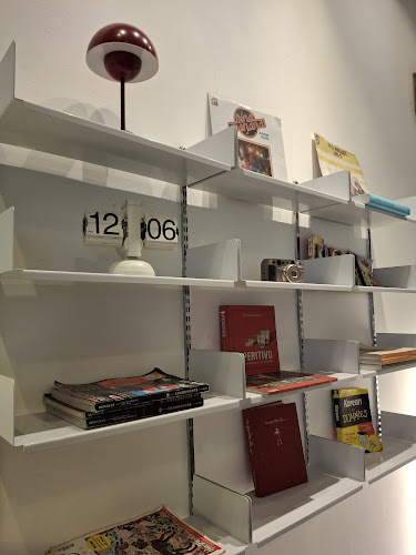 Jl. Ir. H. Juanda No.98, Lebakgede, Kecamatan Coblong, Kota Bandung, Jawa Barat 40132