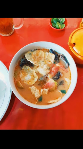 Opinii despre soto betawi asli pondok pinang resep sejak 1962 în Kota Tangerang Selatan - Gastronomi dan perhotelan