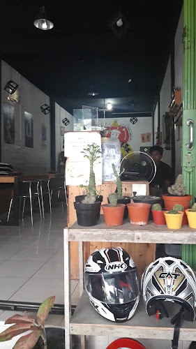Jl. Dr. Moh. Hatta No.5, Binuang Kp. Dalam, Kec. Pauh, Kota Padang, Sumatera Barat 25176