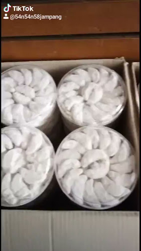 Comentarii opinii despre Grosir Aneka Snack